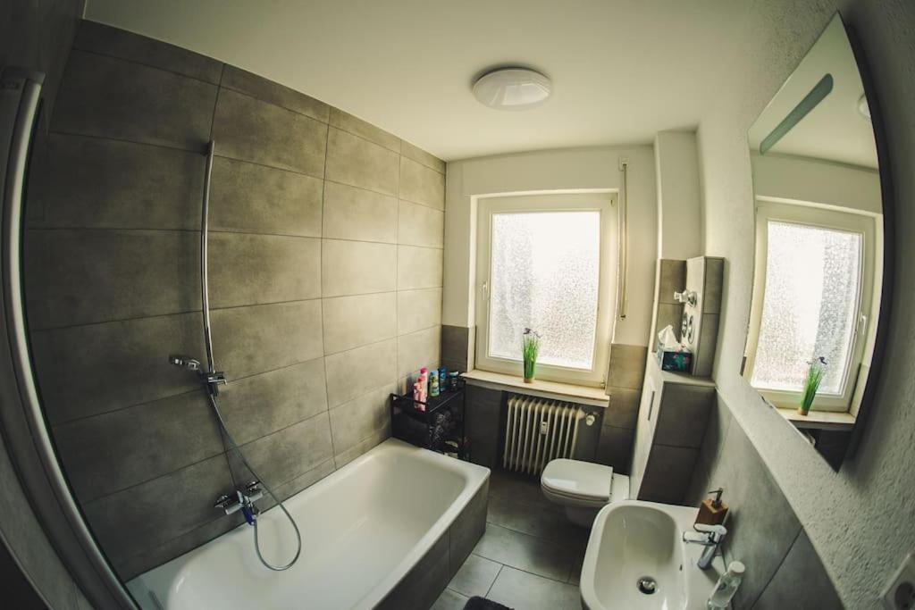 Wunderschoene Neue 3,5 Zimmerwohnung Naehe Kassel Bis 4 Erwachsene 3 Kinder Fuldatal Exteriör bild